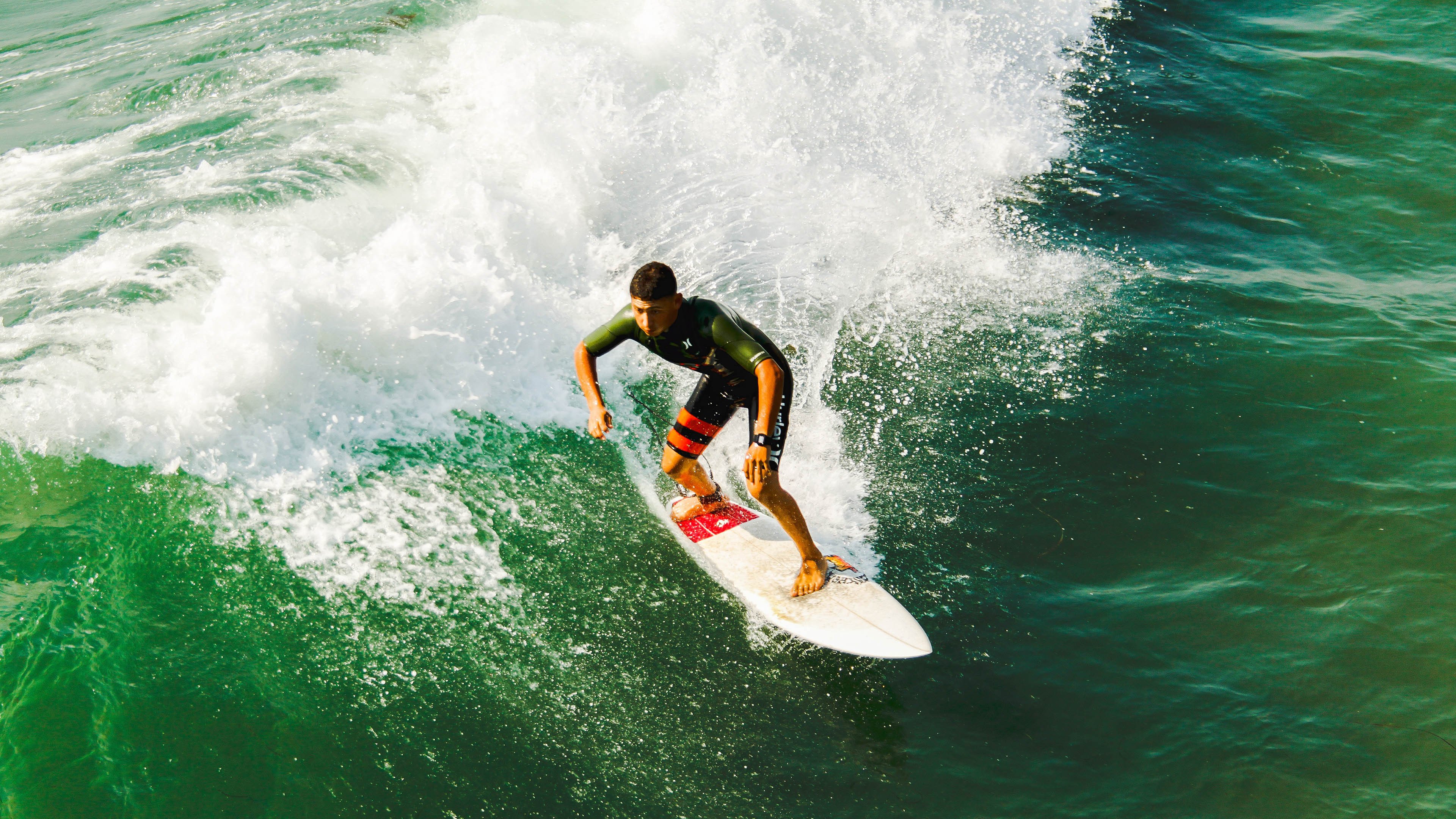 当药厂遇见太极虎，罗德里如何用一场比赛，定义了两种足球文明的边界