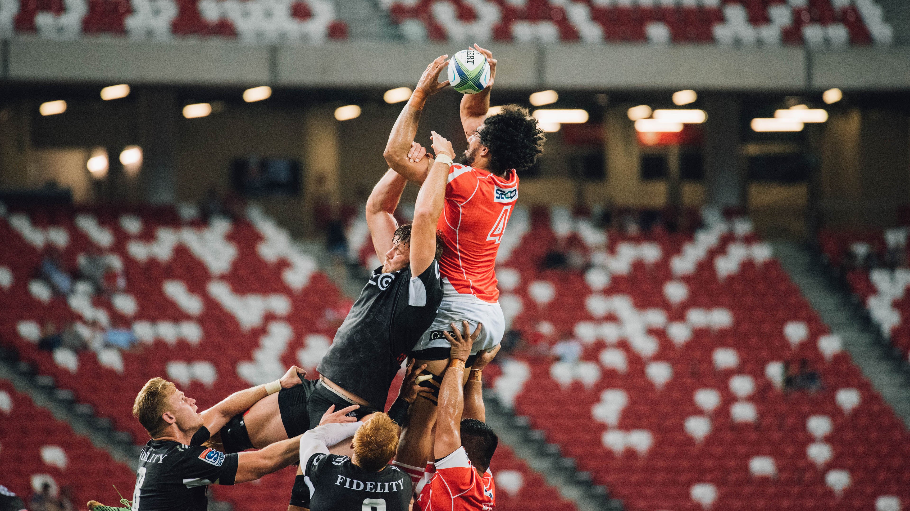 哈利伯顿狂飙导演团队胜利,开拓者以美式篮球哲学踏平深圳队